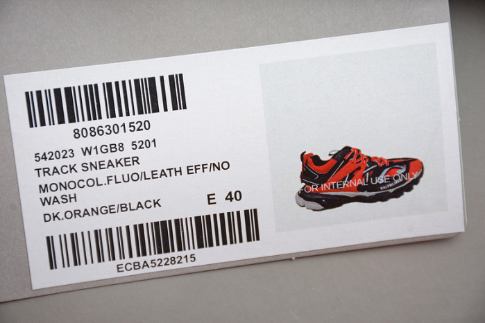 BL TRIPLE S TRAINERS