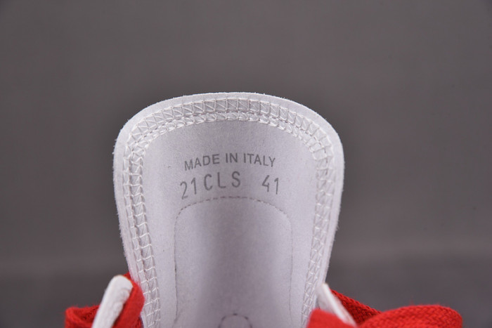 DR B23 OBLIQUE LOW TOP SNEAKER