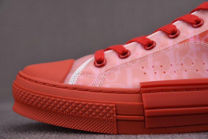 DR B23 OBLIQUE LOW TOP SNEAKER