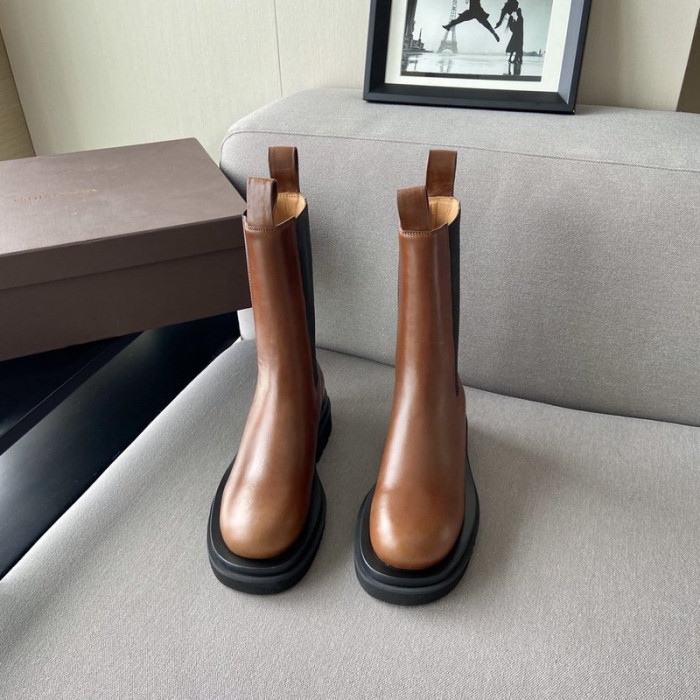 Bo*te*ga ve*ne*ta sneaker