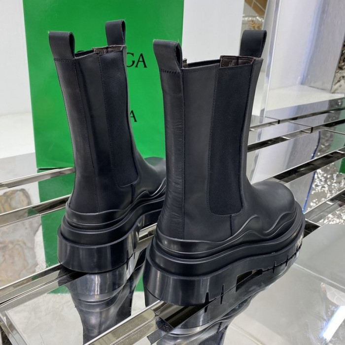 Bo*te*ga ve*ne*ta sneaker