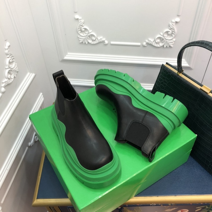 Bo*te*ga ve*ne*ta sneaker