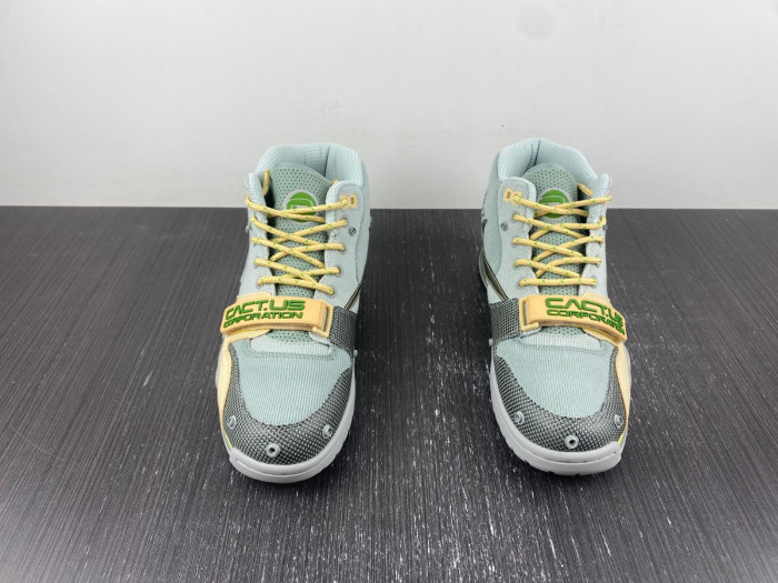 Nike TRAVIS SCOTT X AIR TRAINER 1 SP 