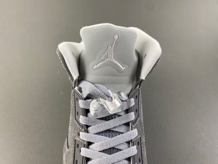 Air Jordan 5 Retro " Wolf Grey " DD0587-002