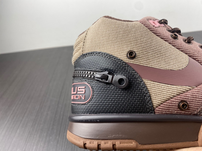 Nike TRAVIS SCOTT X AIR TRAINER 1 SP 