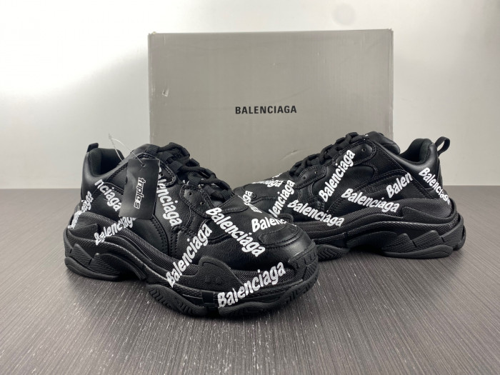 BL TRIPLE S TRAINERS