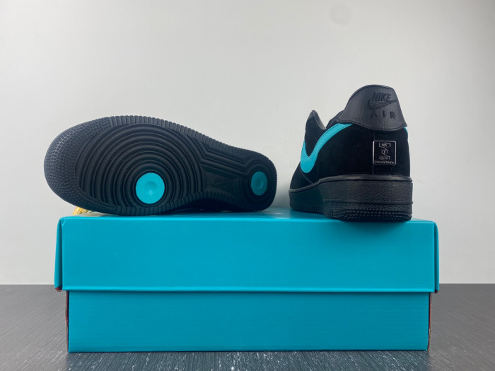 nike T*f*ny & co. x air force 1 low 