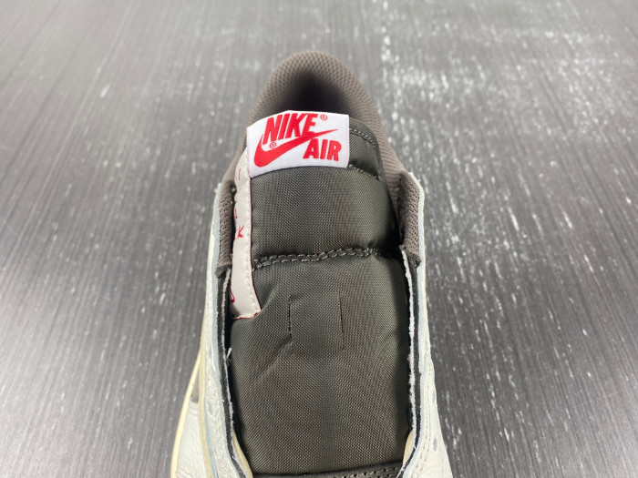 TRAVIS SCOTT X AIR JORDAN 1 LOW OG REVERSE MOCHA DM7866-162