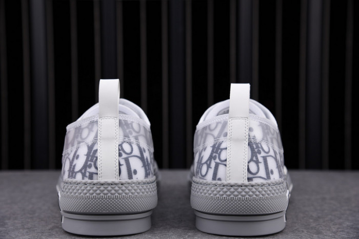 DR B23 OBLIQUE TOP SNEAKER