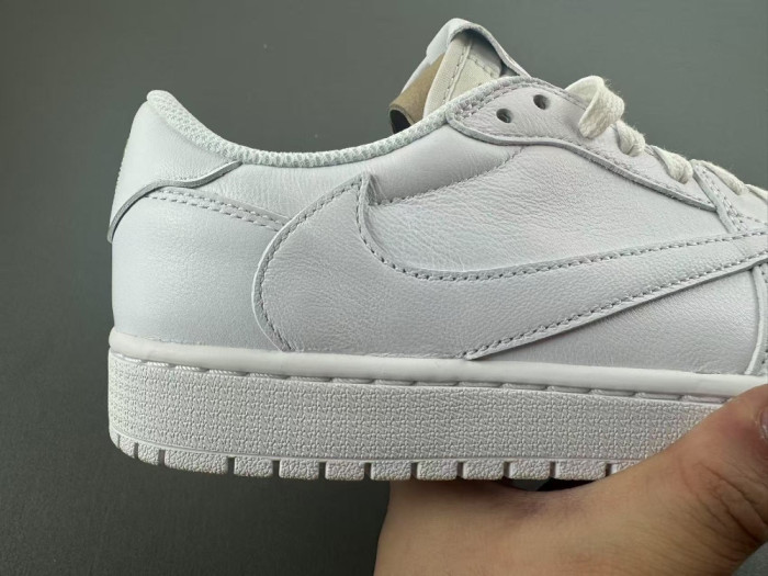 Travis Scott x Air Jordan 1 Low TD1228-111