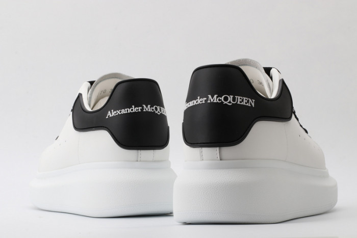 a1exa*der Mcqv*en sole sneakers