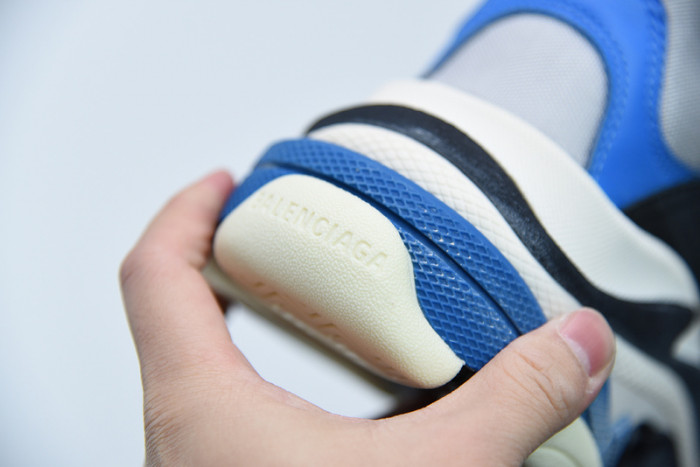 BL TRIPLE S TRAINERS