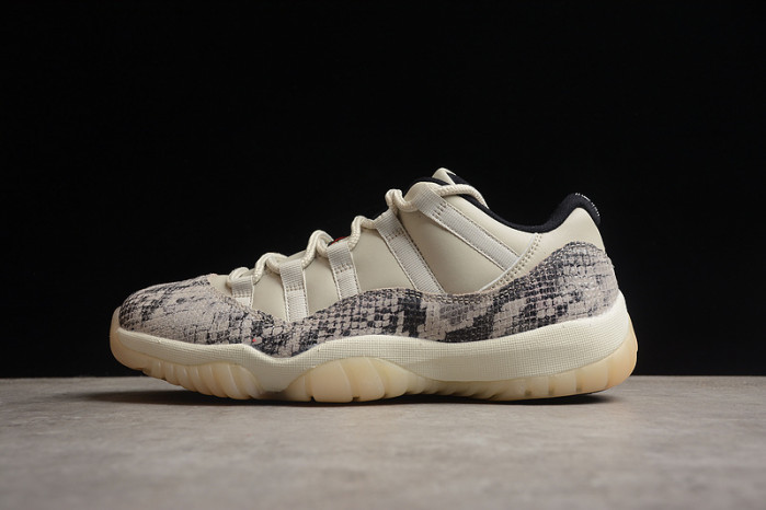 AIR JORDAN 11 RETRO LOW GS ''LIGHT BONE SNAKESKIN'' CD6847 002