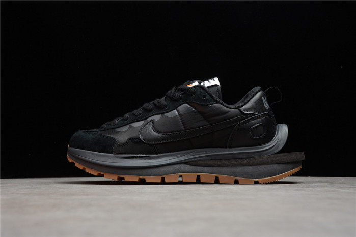 NIKE VAPORWAFFLE SACAI 