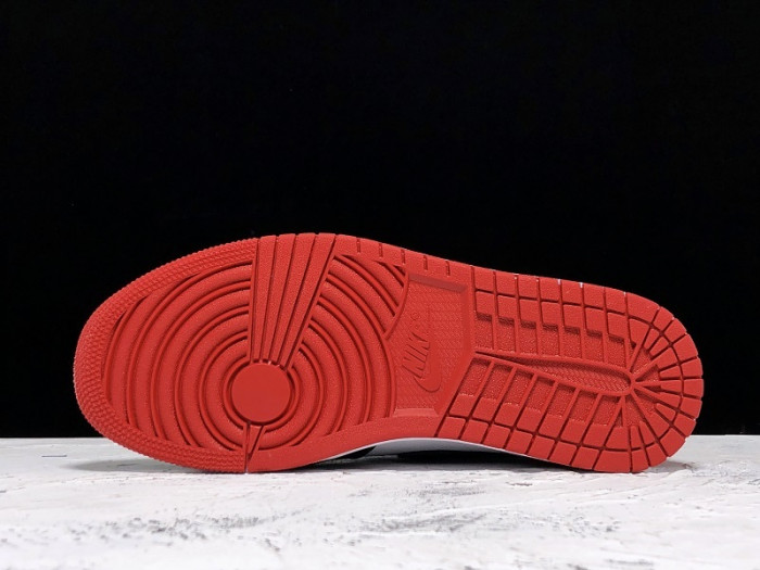 Jordan 1 Retro High Satin Black Toe - CD0461-016