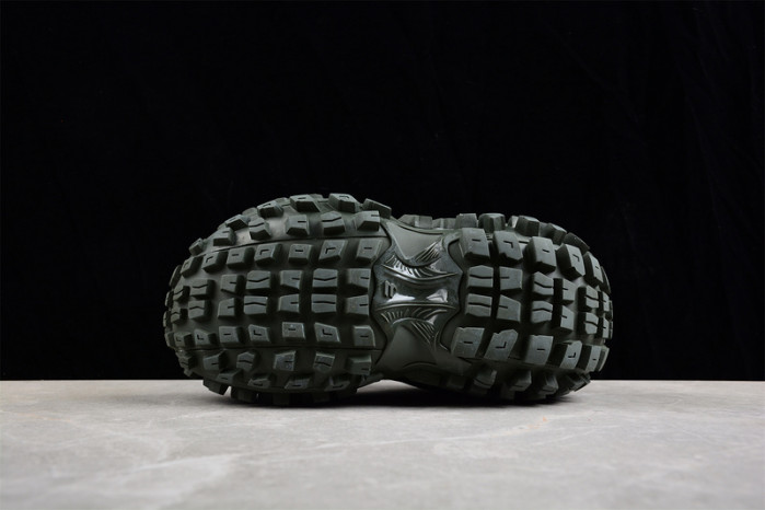 BC DEFENDER RUBBER PLATFORM SNEAKERS W2RA63000