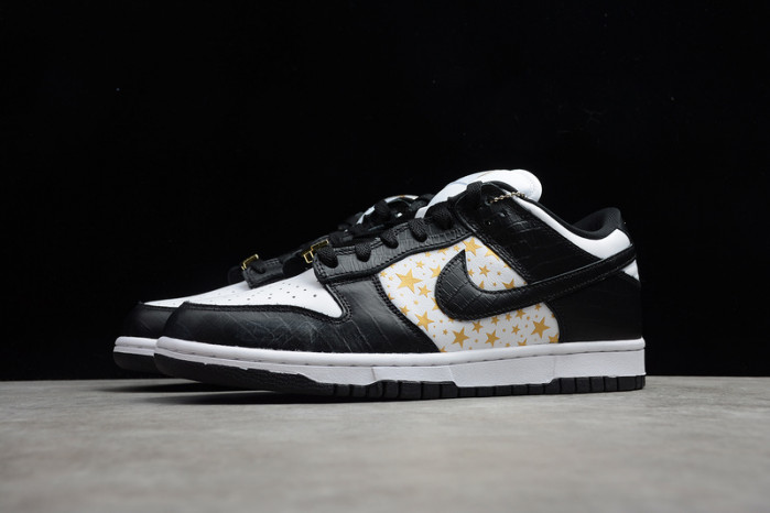 S*p*e x nike sb dunk low dh3228-102
