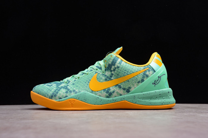 Nike ZOOM KOBE KOBE 8 ''GREEN GLOW'' 555035-304
