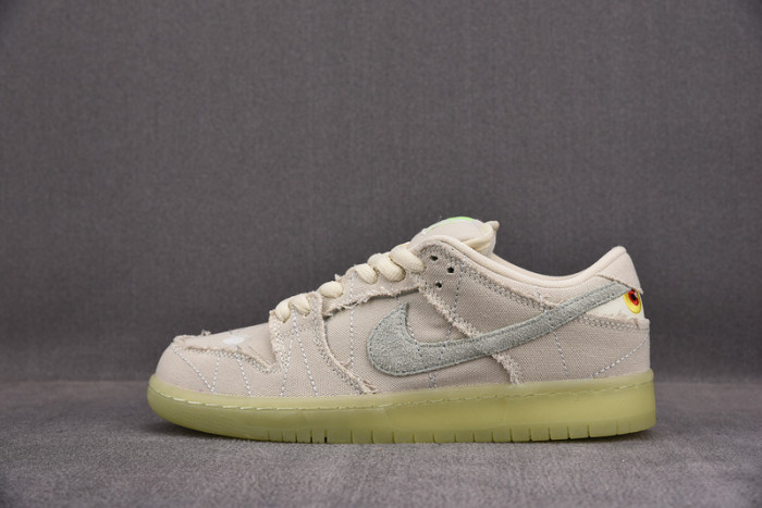 Dunk Low SB ''Mummy'' - Nike - DM0774 -111