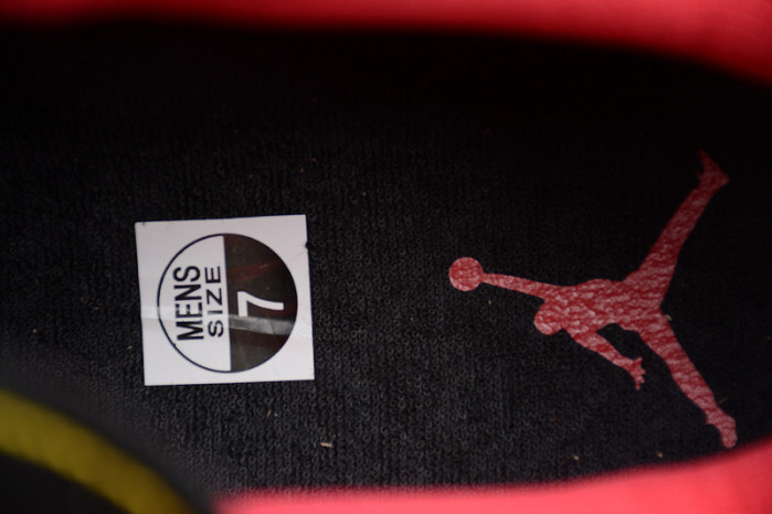 AIR JORDAN 11 RETRO LOW "BRED" BLACK/ RED mens 528895-012