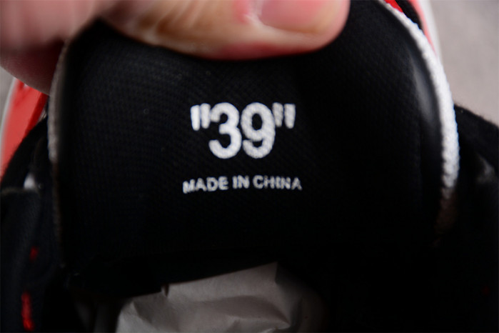 OW OUT OF OFFICE LOW-TOP SNEAKERS OW-68