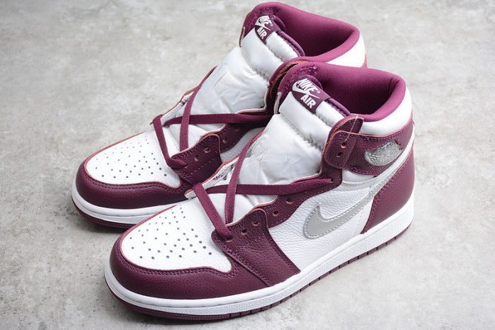 Jordan 1 Retro High OG Bordeaux - 555088-611