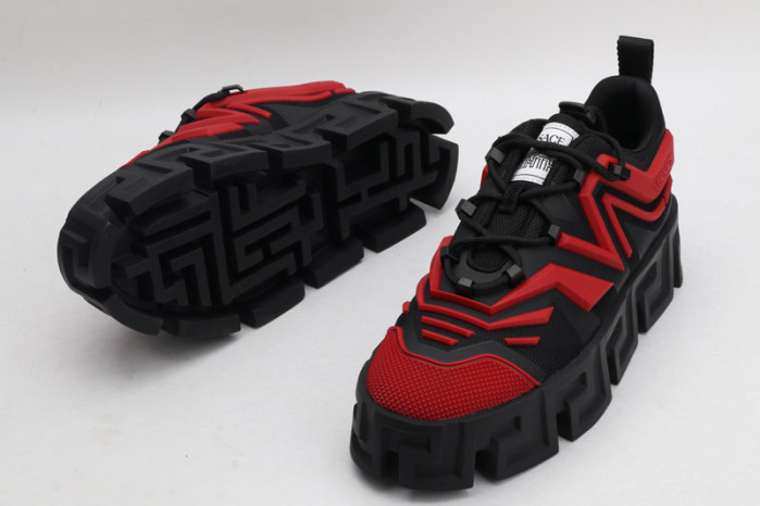 VERSA CHAIN REACTION SNEAKERS