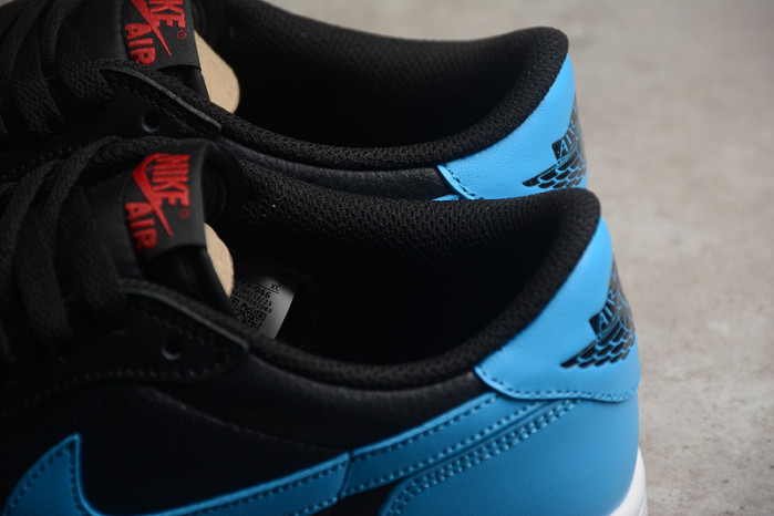 Air Jordan 1 Low OG UNC to Chicago CZ0775-046