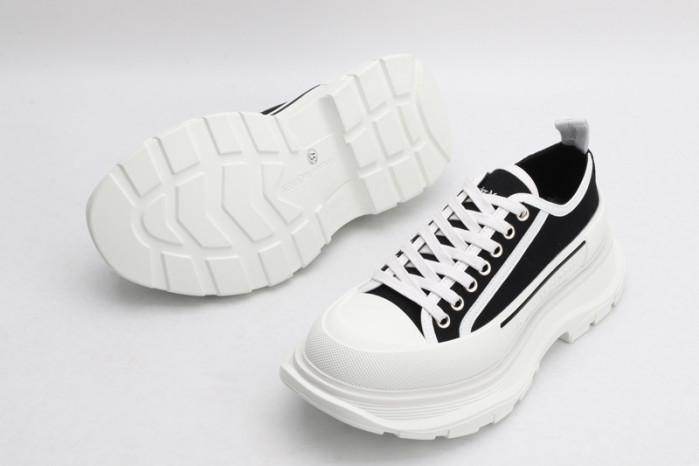 a1exa*der Mcqv*en canvas sneakers