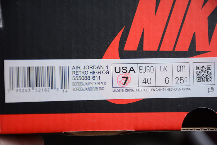 Jordan 1 Retro High OG Bordeaux - 555088-611