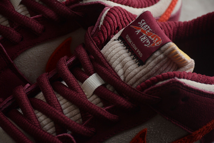 NIKE DUNK LOW X SKATE LIKE GIRL DX4589-600