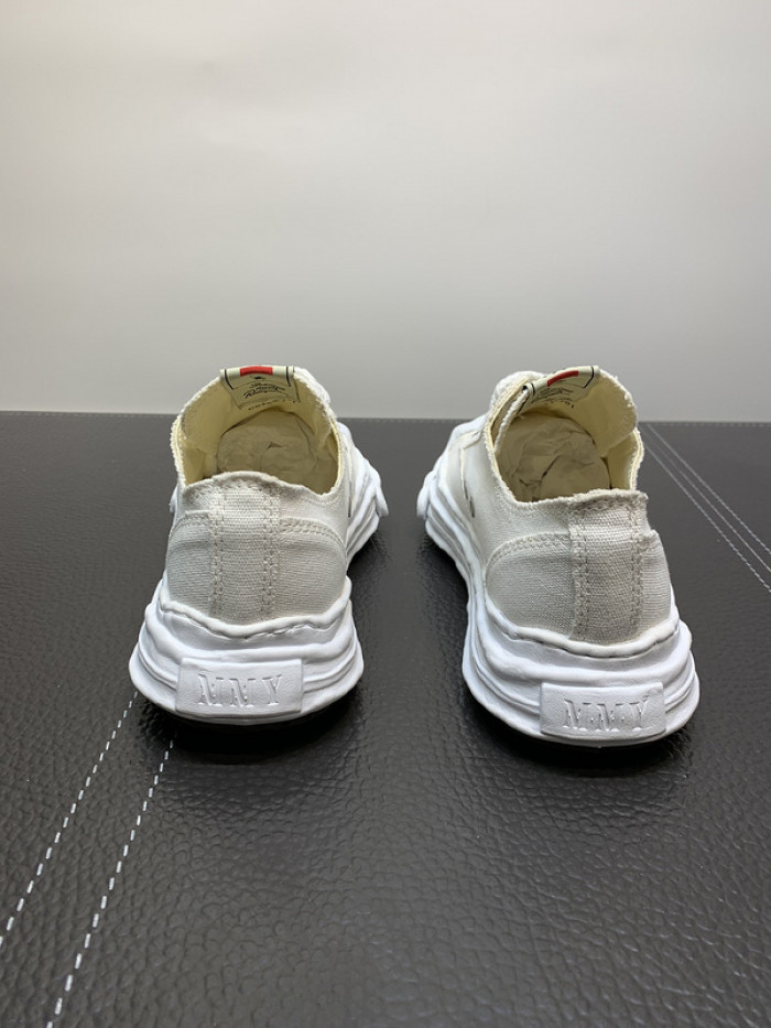 Ma*s*n mihara yasuhiro sneaker mmy-11