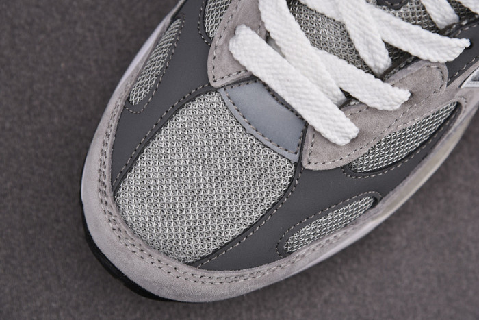 new Ba1an*e 992 grey