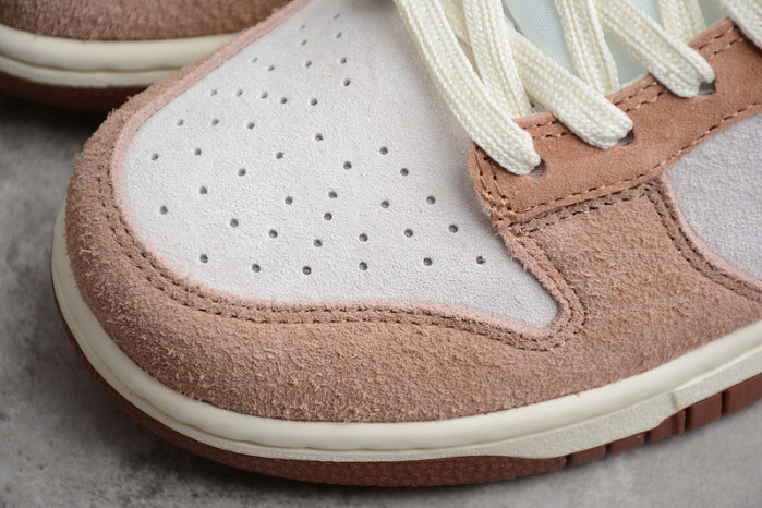 NIKE SB DUNK LOW PRM “MEDIUM CURRY” DD1390-100