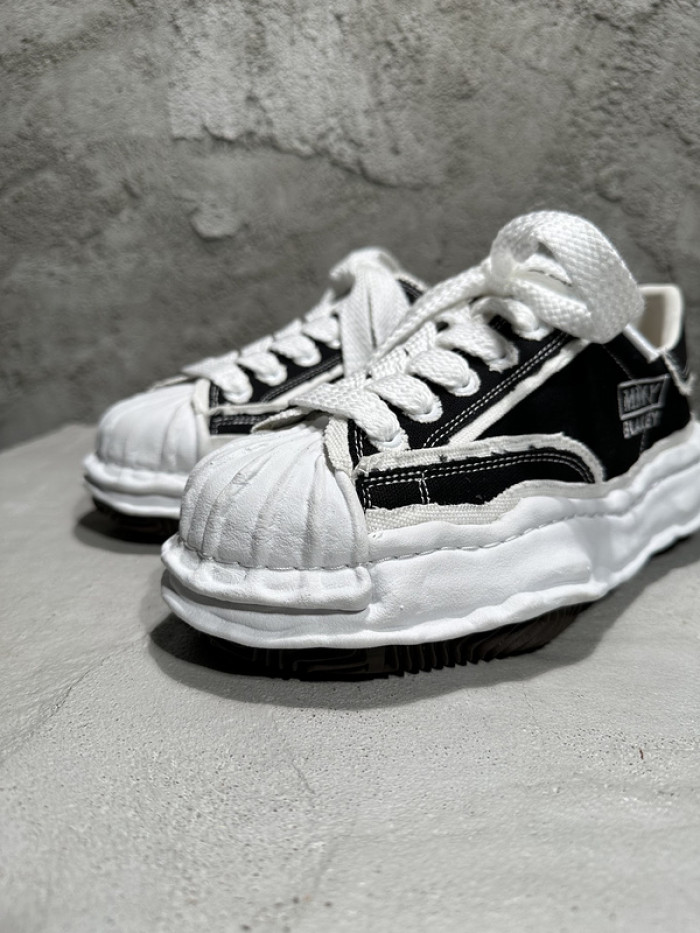 Ma*s*n mihara yasuhiro sneaker mmy-5