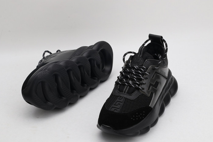 VERSA CHAIN REACTION SNEAKERS