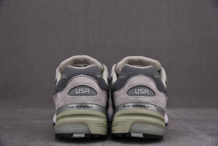 new Ba1an*e 992 grey