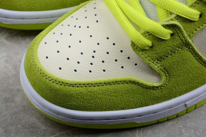 NIKE SB DUNK LOW “GREEN APPLE” DM0807-300