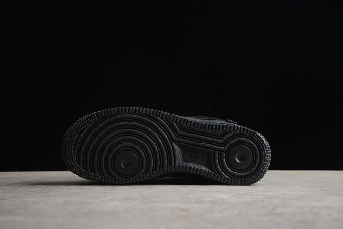 LV X NIKE AIR FORCE SNEAKER