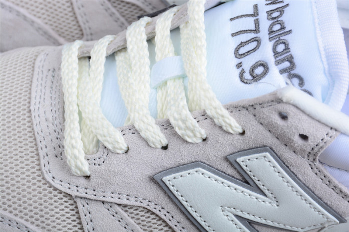 new Ba1an*e m7709cv *caviar & vodka*