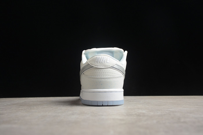 Nike SB Dunk Low White Lobster (Friends and Family) FD8776-100