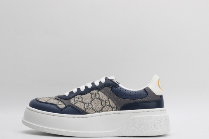 GC LOW-TOP SNEAKER