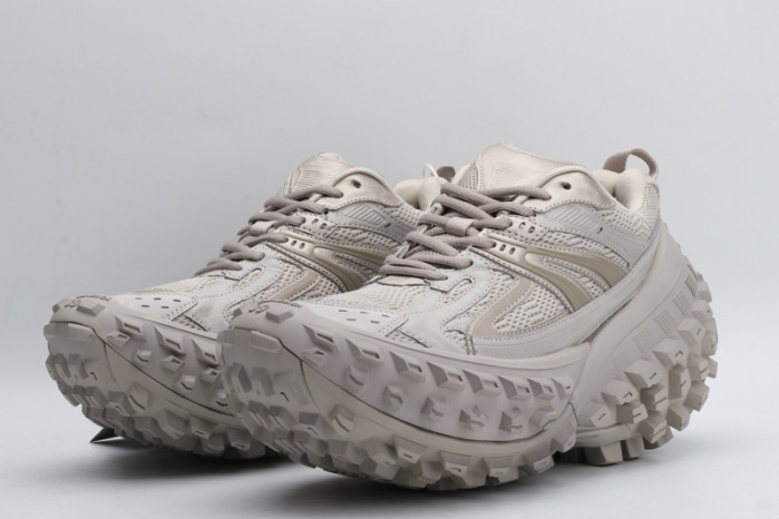 BC DEFENDER RUBBER PLATFORM SNEAKERS