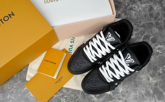 LVT SNEAKERS LOW L&V-02