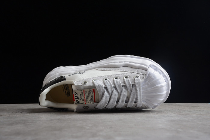 Ma*s*n mihara yasuhiro sneaker ao8fw731
