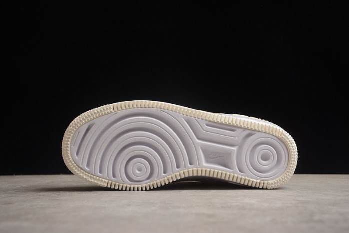 NIKE Air Force 1 Shadow 