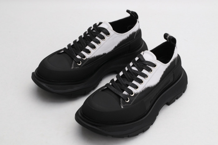 a1exa*der Mcqv*en canvas sneakers