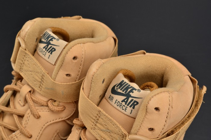 NIKE AIR FORCE 1 HIGH “FLAX” 882096-200
