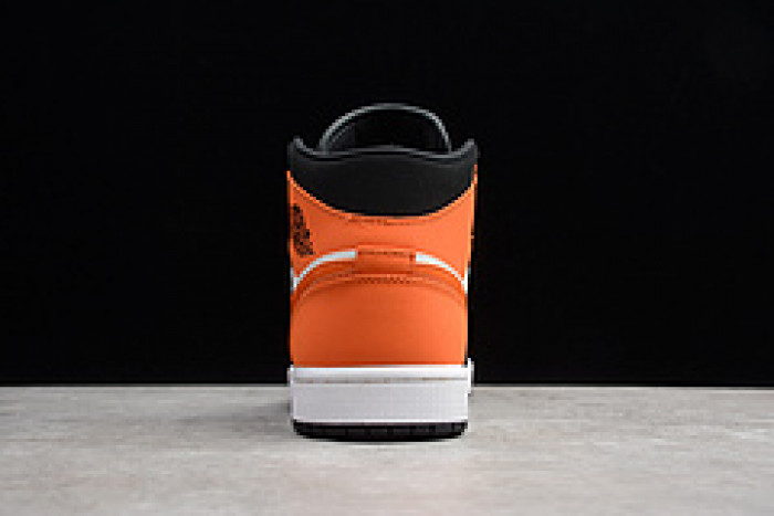 AIR JORDAN 1 MID “SHATTERED BACKBOARD” 554724-058