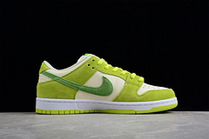 NIKE SB DUNK LOW “GREEN APPLE” DM0807-300